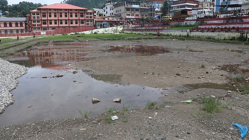 अस्तव्यस्त गुल्मीको चिदिचौर खेलमैदान