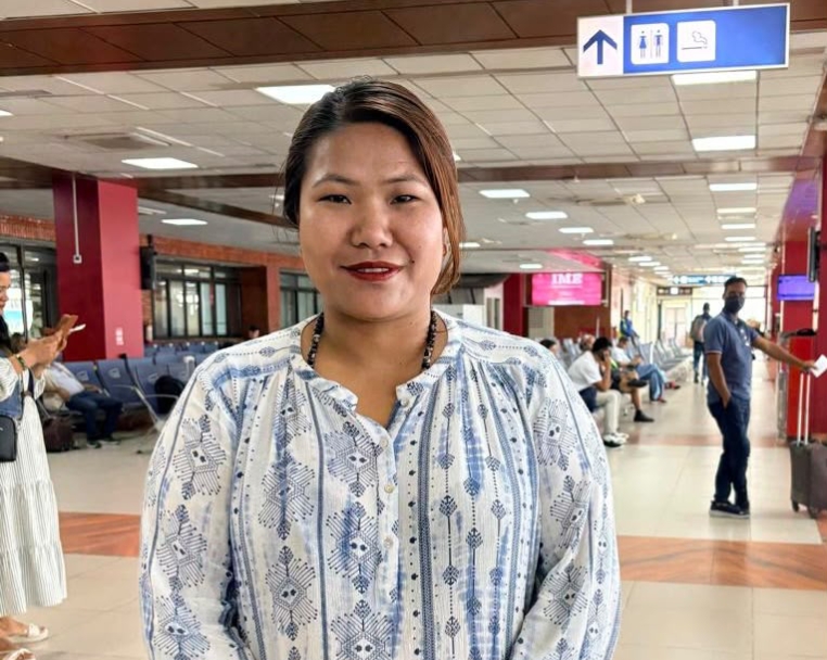 मोनालिशा खम्बू चेस प्रशिक्षकलाई ट्रेनिंग दिन कक्स–बजार, बंगलादेश प्रस्थान